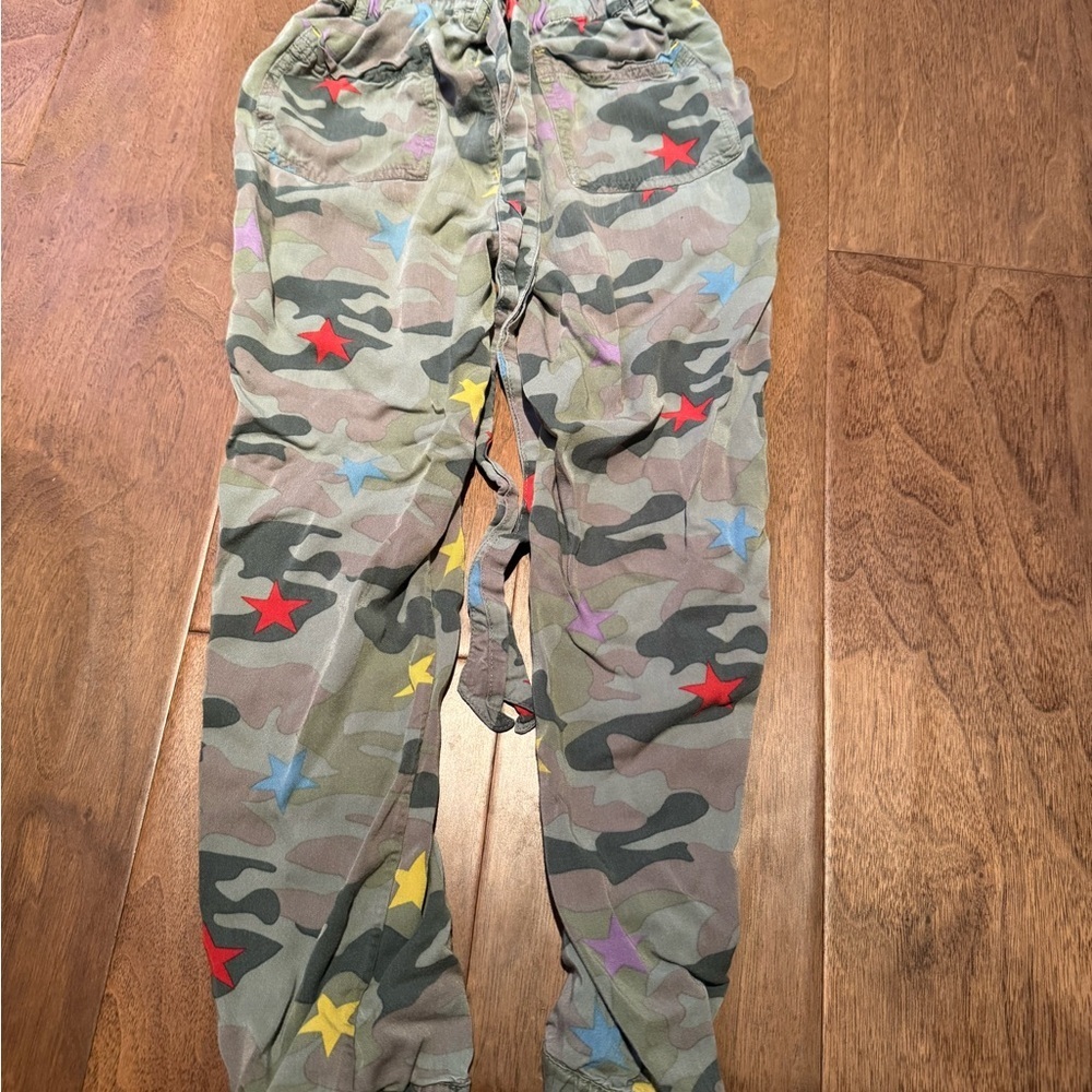 Mini Boden Camouflage Star Print Kids Casual Bottoms - Picture 3 of 6